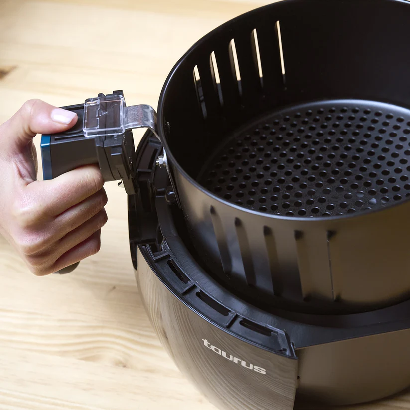 Taurus 4.8L Airfryer Digital Plus Black 1500w | 973980