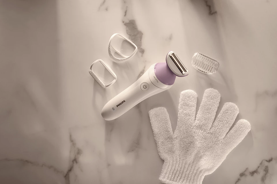 Philips Lady Shaver Series 6000 Cordless shaver with Wet and Dry use | BRL136/00